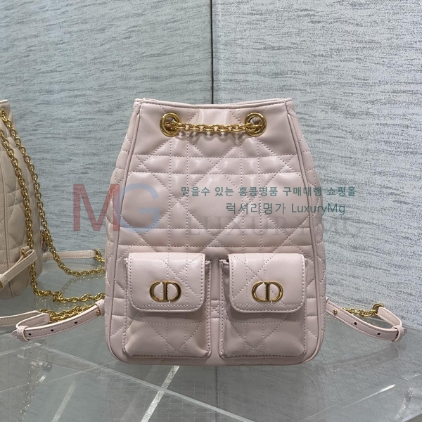 ��� Caro �̵�� ��Ƽĳ�� ü�� ���� D907550-3