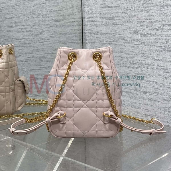��� Caro ���� ��Ƽĳ�� ü�� ���� D907720-3