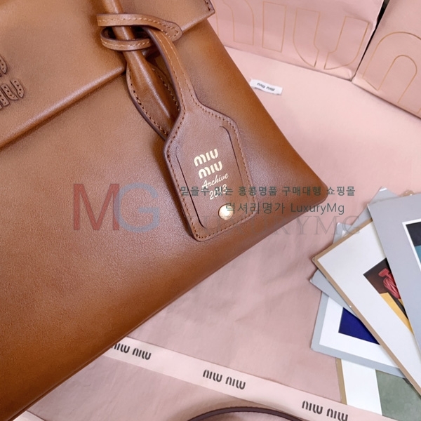 �̿�̿� �ָ��׸� ��Ʈ�� 5BA302-2