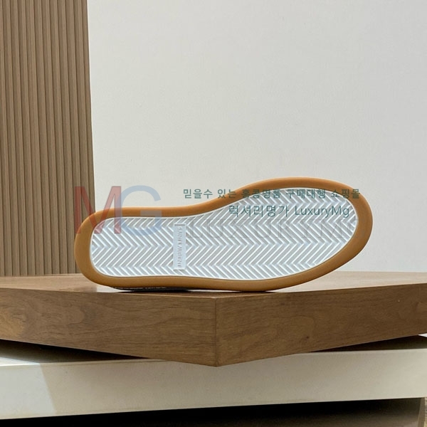 ���� ���ζ� ����Ŀ�� YSL5666032