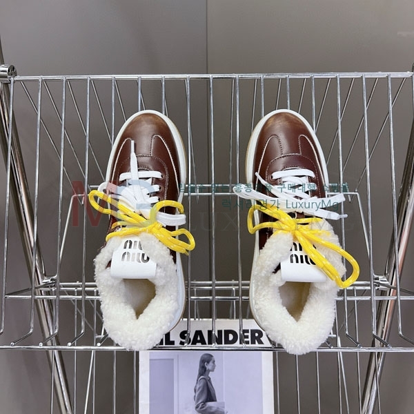 ���� �̿�̿� ����Ŀ�� M180007-4