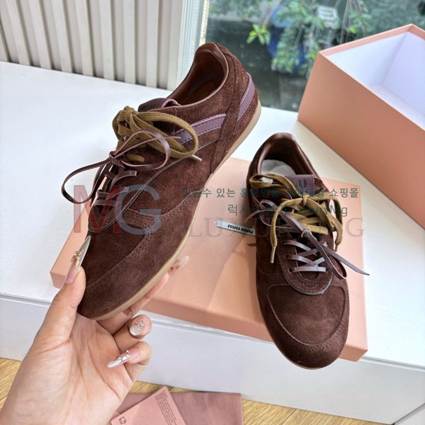 �������� �̿�̿� ����Ŀ�� M2225046