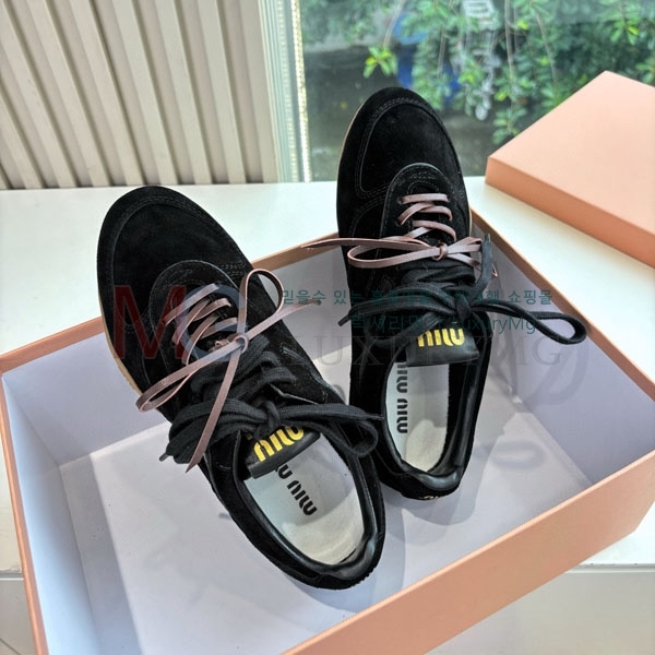 �������� �̿�̿� ����Ŀ�� M2225046-1