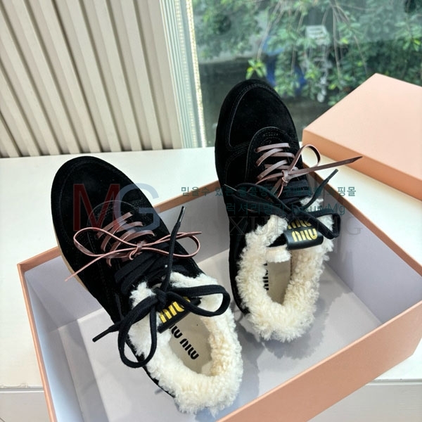 ���� �̿�̿� ����Ŀ�� M2225047