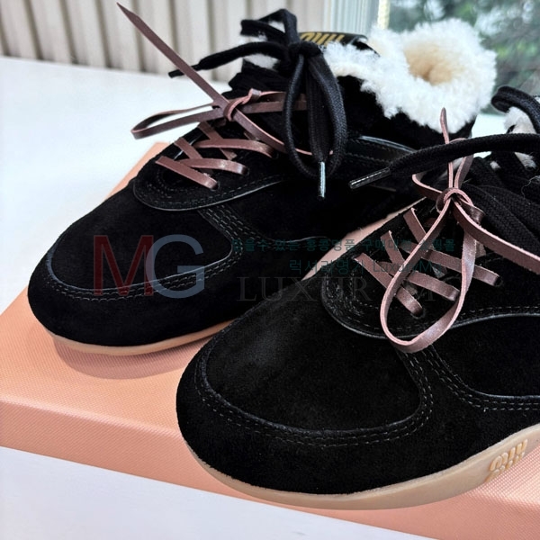 ���� �̿�̿� ����Ŀ�� M2225047