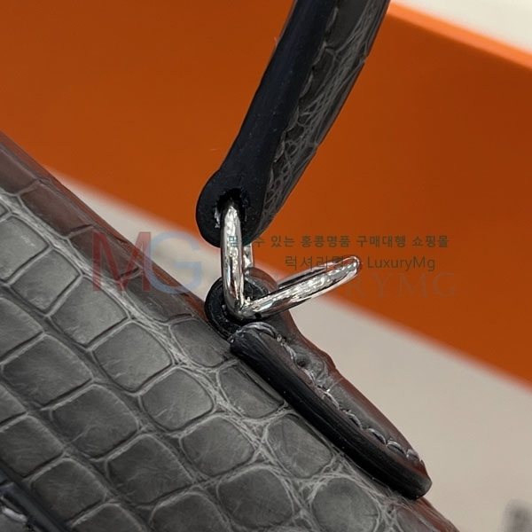 �����޽� �̸��� �̴� H985410-503
