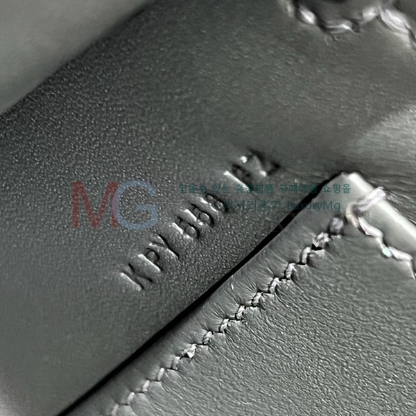 �����޽� �̸��� �̴� H985410-503