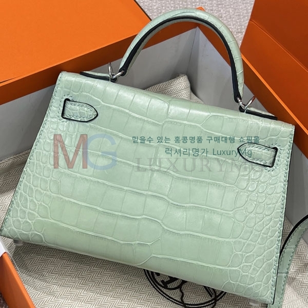 �����޽� �̸��� �̴� H985410-504