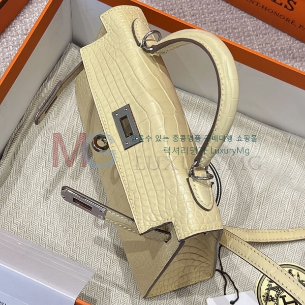 �����޽� �̸��� �̴� H985410-505