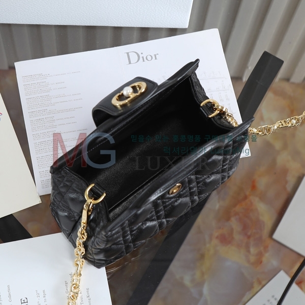 ��� Jolie ž �ڵ� �̴� �� S31233-1