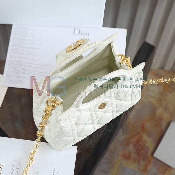 ��� Jolie ž �ڵ� �̴� �� S31233-2