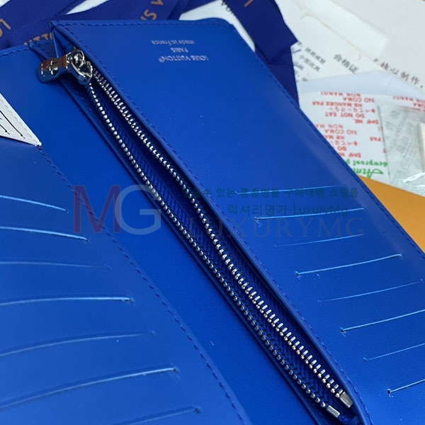 ���̺��� ���¥ ���� M25800-202