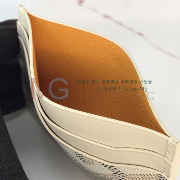  ���ߵ� ī�� Ȧ�� G020601-3