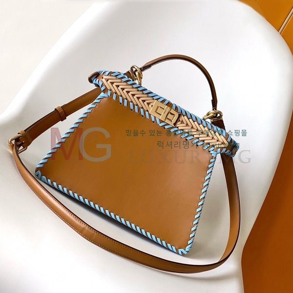 ��� ��ī�� ���̾��� �����ڴ� �̴� F0095001-1