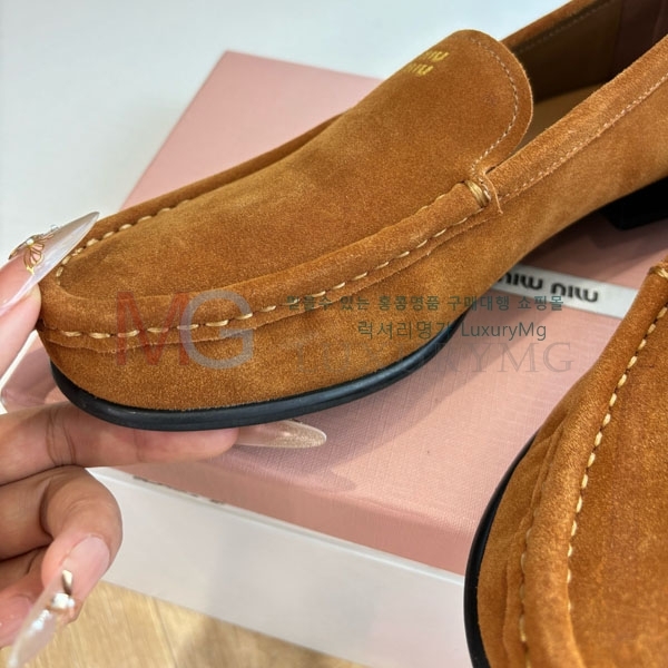 ���� �̿�̿� �÷����� MIU00652-1