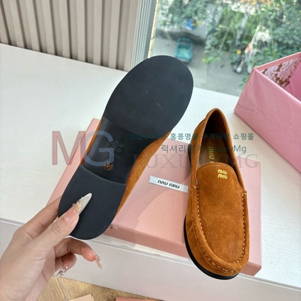 ���� �̿�̿� �÷����� MIU00652-1