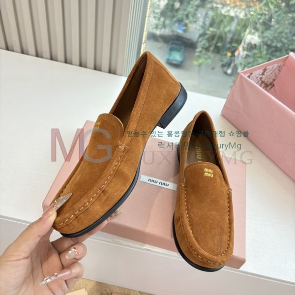 ���� �̿�̿� �÷����� MIU00652-1