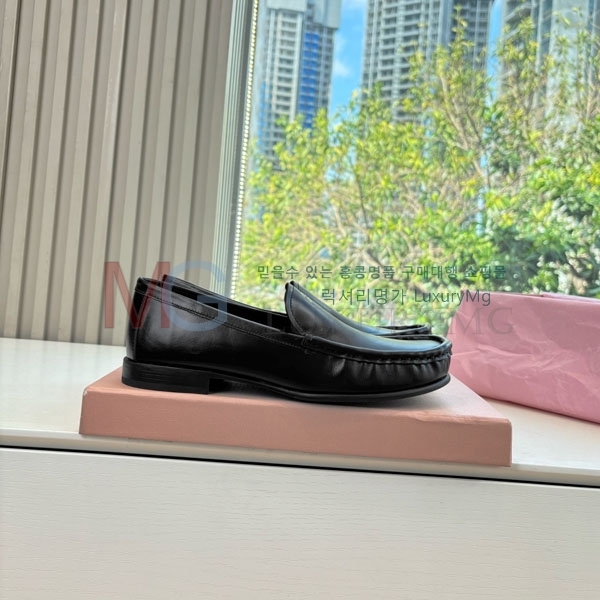 ���� �̿�̿� �÷����� MIU00652