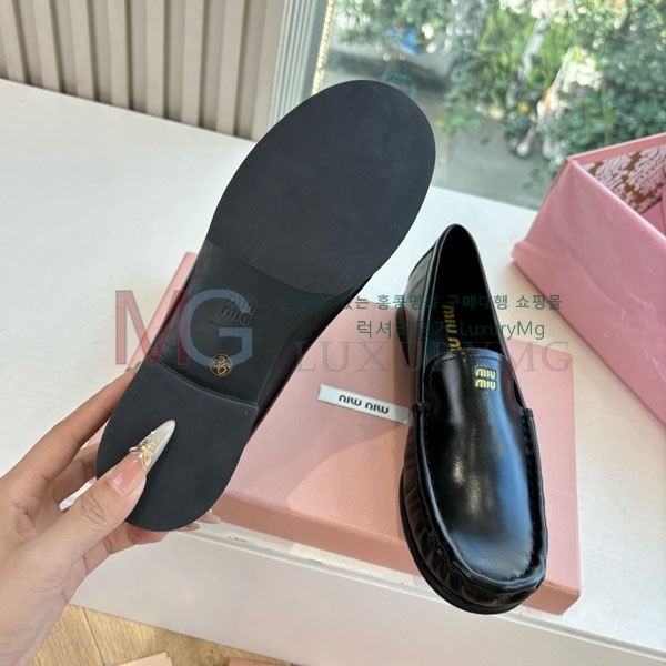 ���� �̿�̿� �÷����� MIU00652