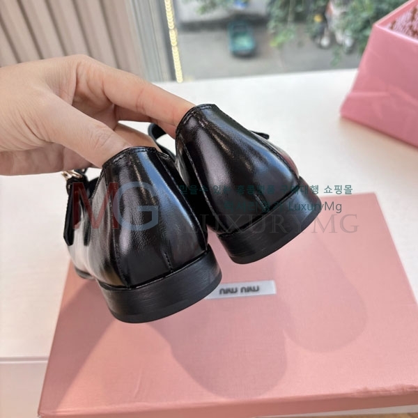 ���� �̿�̿� �÷����� MIU00651