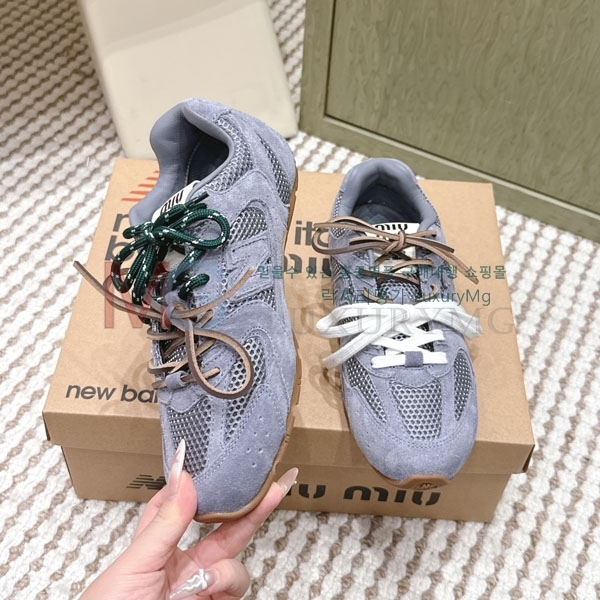  �̿�̿� ����Ŀ�� �������� M1807702-1