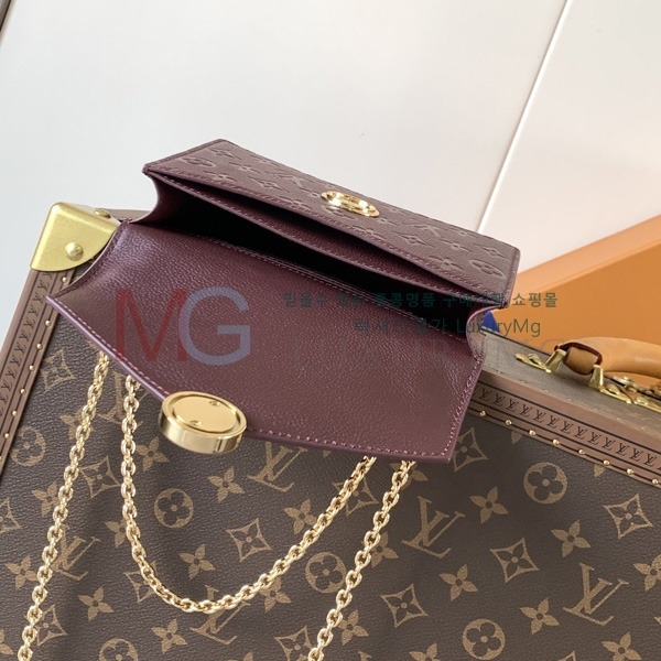���̺��� ���� �� ü�� ���� ũ�ν��� M25814-1