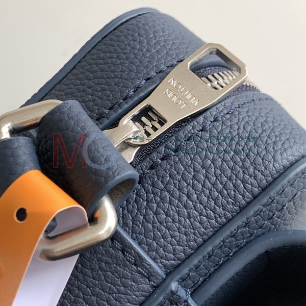���̺��� ���� �޽��� �� M215260-300