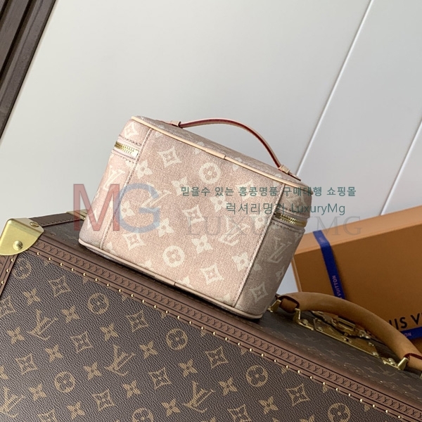 ���̺��� �Ͻ� �̴� ����Ƽ ���̽� M15170-1