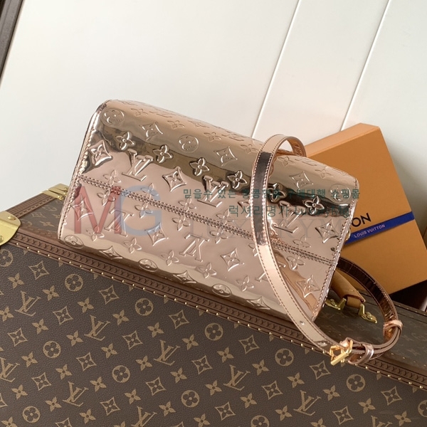 ���̺��� ���ǵ� �ݵѸ��� 25 M26497-1
