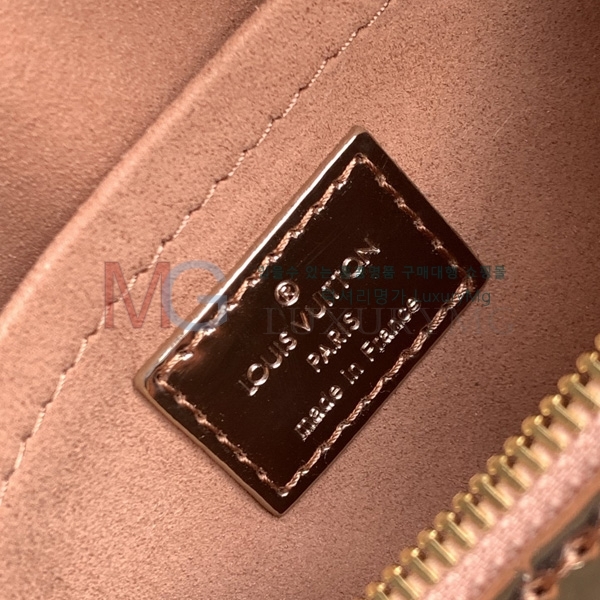 ���̺��� ���ǵ� �ݵѸ��� 25 M26497-1