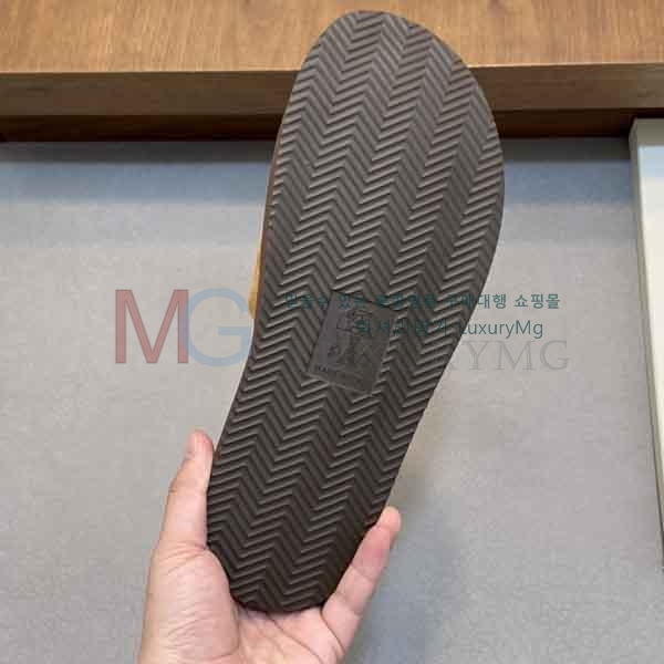 ���� ���ڷ� ��ġ�ڸ� ������ B7780841-2