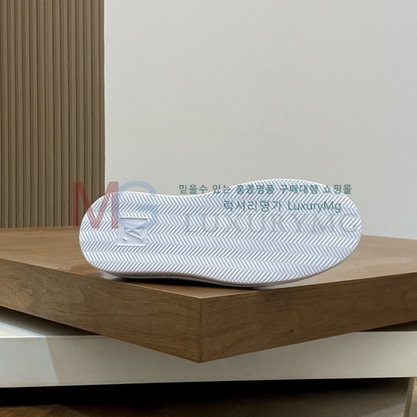 ���� �η�**�� ���� LP5689001-3