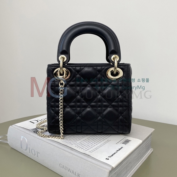 ��� ���̵�� �̴� M1183300-203