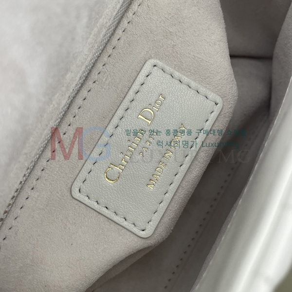 ��� ���̵�� �̴� M1183300-202