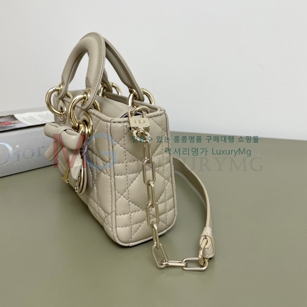 ��� ���̵� �� ���̹� M599090-102