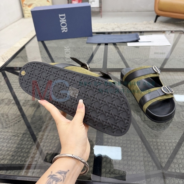 ���� ��� ������ DA890906