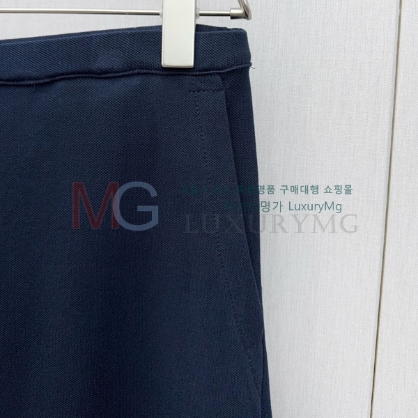 ���� �̿�̿� �ݹ��� M99740