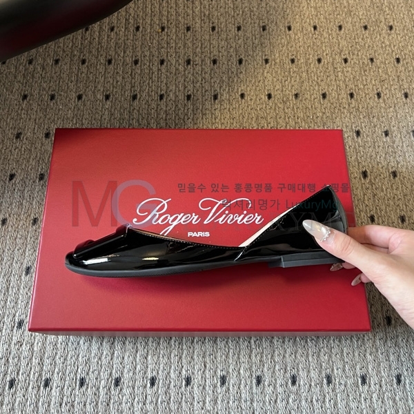 ������� �÷����� R877062-1
