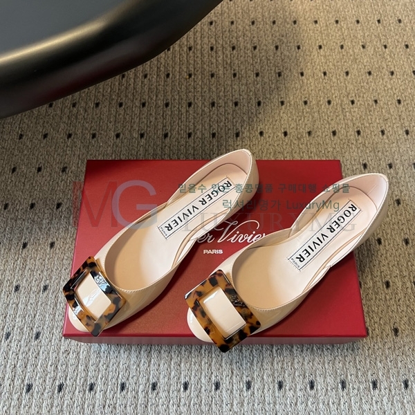 ������� �÷����� R877062