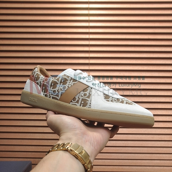 ���� ��� �ȭ D6330511-3
