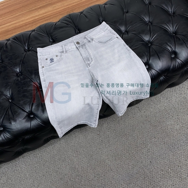 ���� ���ڷ� ��ġ�ڸ� �ݹ��� BC864883-1