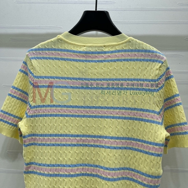 ���� �̿�̿� ���� Ƽ���� MU353026-4