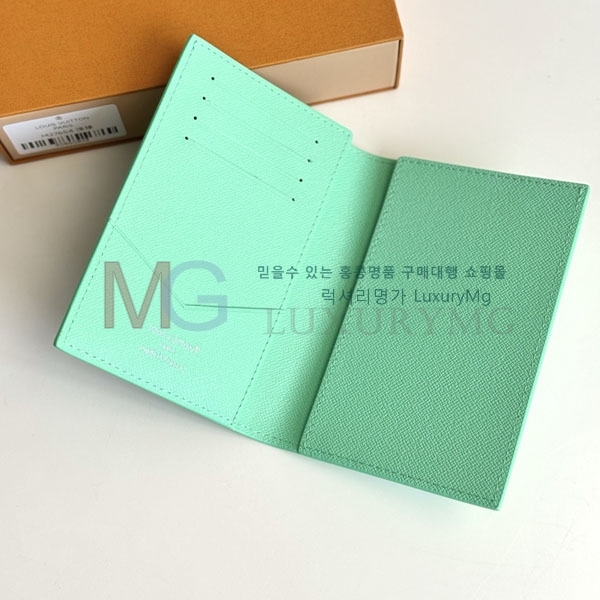 ���̺��� �н���Ʈ Ŀ�� �������� M27654-1