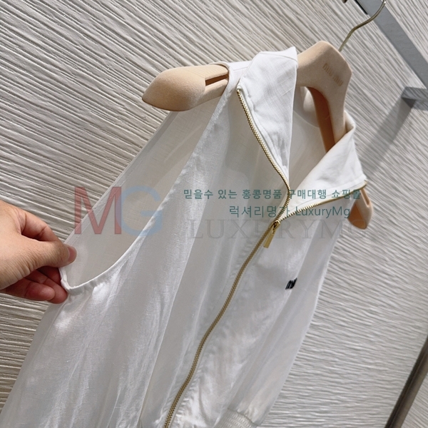 ���� �̿�̿� ���ǽ� MIU345026-9