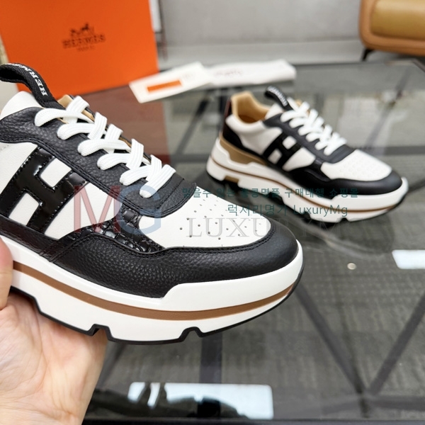 ���� �����޽� �ȭ HR906552-2