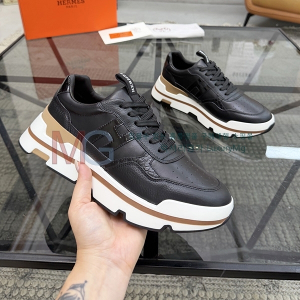 ���� �����޽� �ȭ HR906552-1