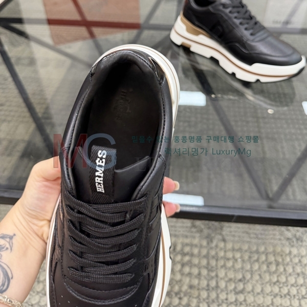 ���� �����޽� �ȭ HR906552-1