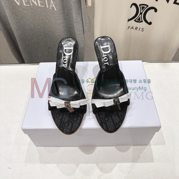  ��� �� ������ RO588904