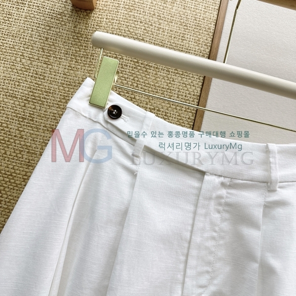 ���� ���ڷ� ��ġ�ڸ� ��ĿƮ BC33467-2