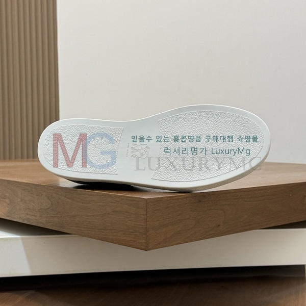 ���� ���ڷ� ��ġ�ڸ� �ȭ BC675503-7